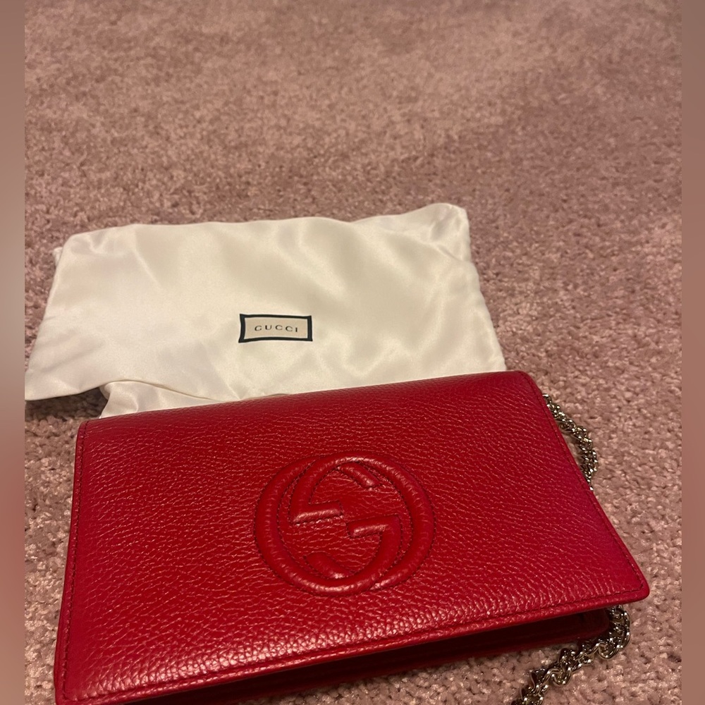 Authentic Gucci Soho Disco Wallet on Chain. Red